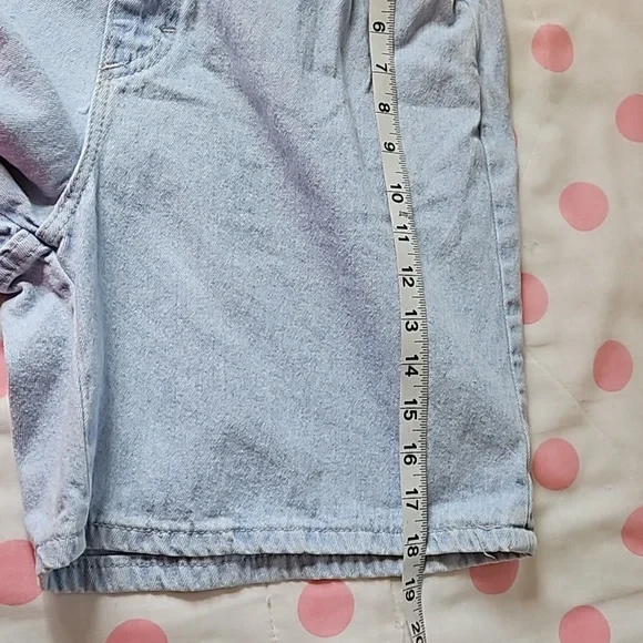 Lee ladies light wash shorts NWOT size 10 M. - Picture 15 of 15